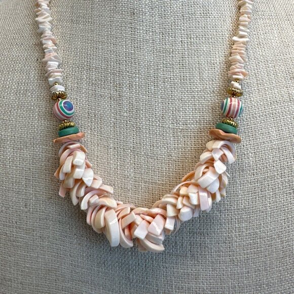 Vintage Pink Heishi Bib Shell Hawiian Necklace - 20in - Picture 2 of 5